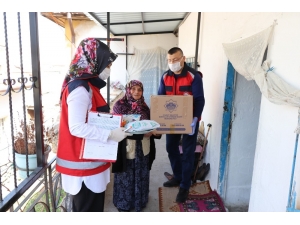 Aksaray Belediyesi Tüm Yaşlıların İhtiyaçlarını Gideriyor