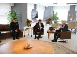 “Sosyal Mesafeli” Ziyaret