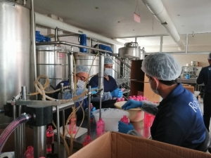 Yurt Dışından Gelen Kolonya Taleplerini Askıya Aldılar, Yurt İçine Üretiyorlar