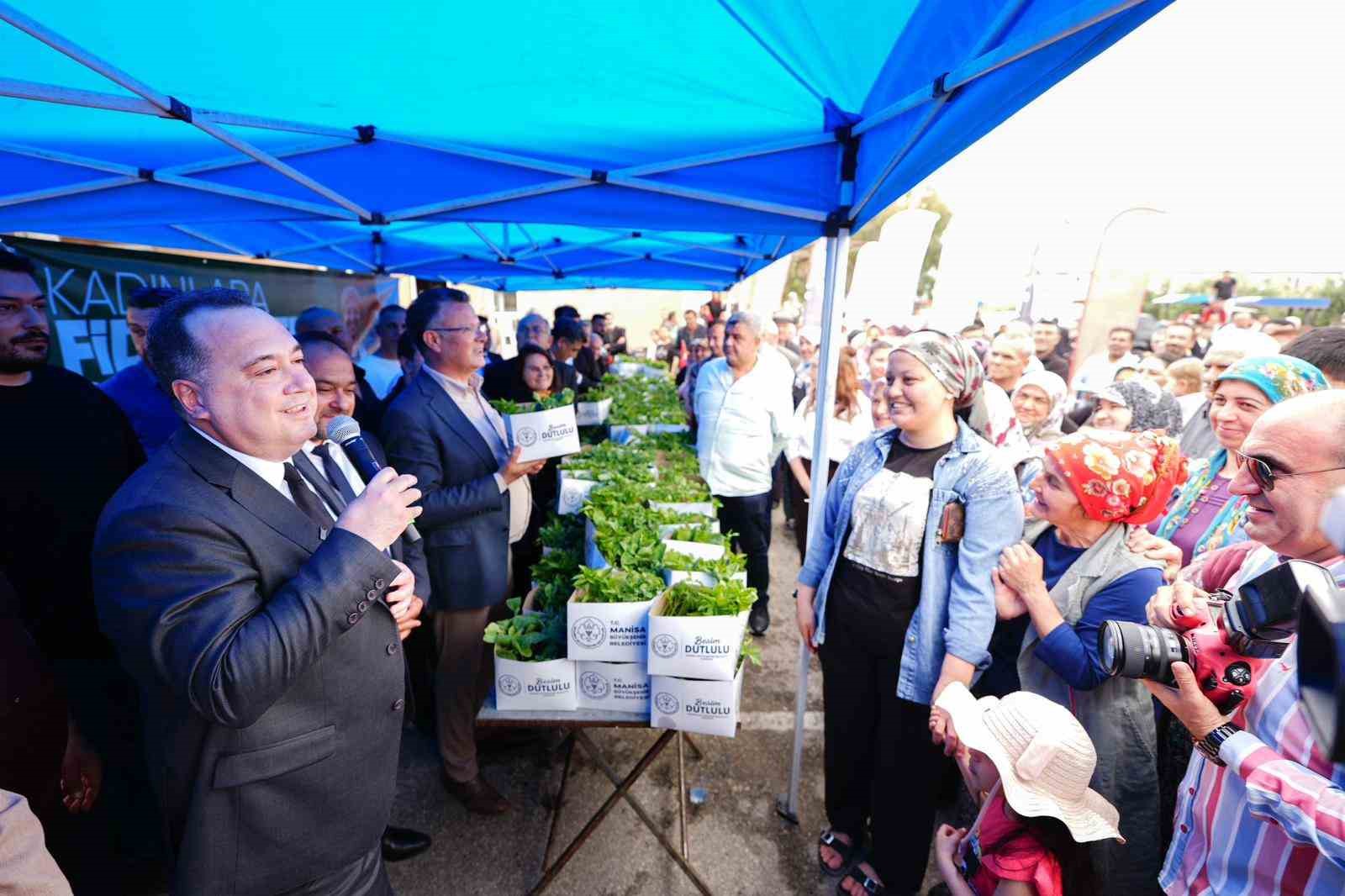 alasehir-de-10-bin-ureticiye-300-bin-yerli-fide-destegi