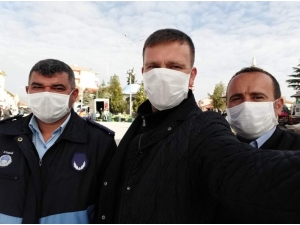 Günyüzü Belediye Personeli Sosyal Medya Üzerinden Alkış İstedi