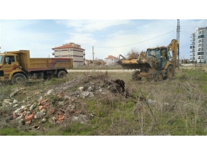 Karaman Belediyesi Dezenfekte Ve Rutin Çalışmalara Devam Ediyor