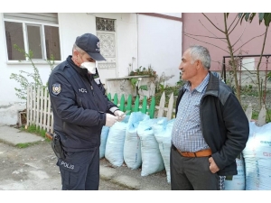 Alaçam Polisinin 65 Yaş Üstü Mesaisi