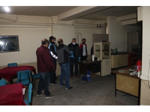 Amasya’da Genelgeye Uymayan Kahvehaneye Ceza Kesildi