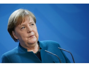 Almanya Başbakanı Merkel’in Korona Virüsü Testi Negatif Çıktı