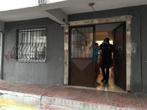 Evde Tartıştığı Karısını Bacağından Vurdu