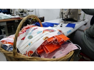 ’Korona’dan Psikolojik Olarak Etkilenen Çocuklar İçin Özel Baskı Maske Üretti