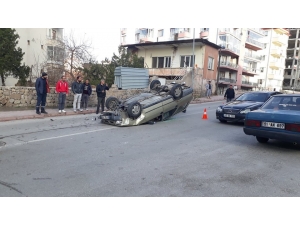 Otomobil Takla Attı: 1 Yaralı