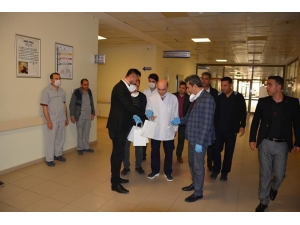 Sağlık Çalışanlarına Üzüm İkramı