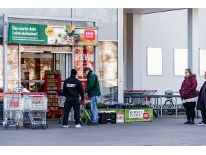 Almanya’da Bir Günde 4 Bin 764 Vaka, 28 Ölüm