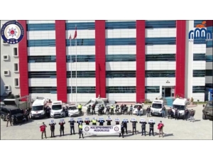 Polisten Korona Virüs Klibi