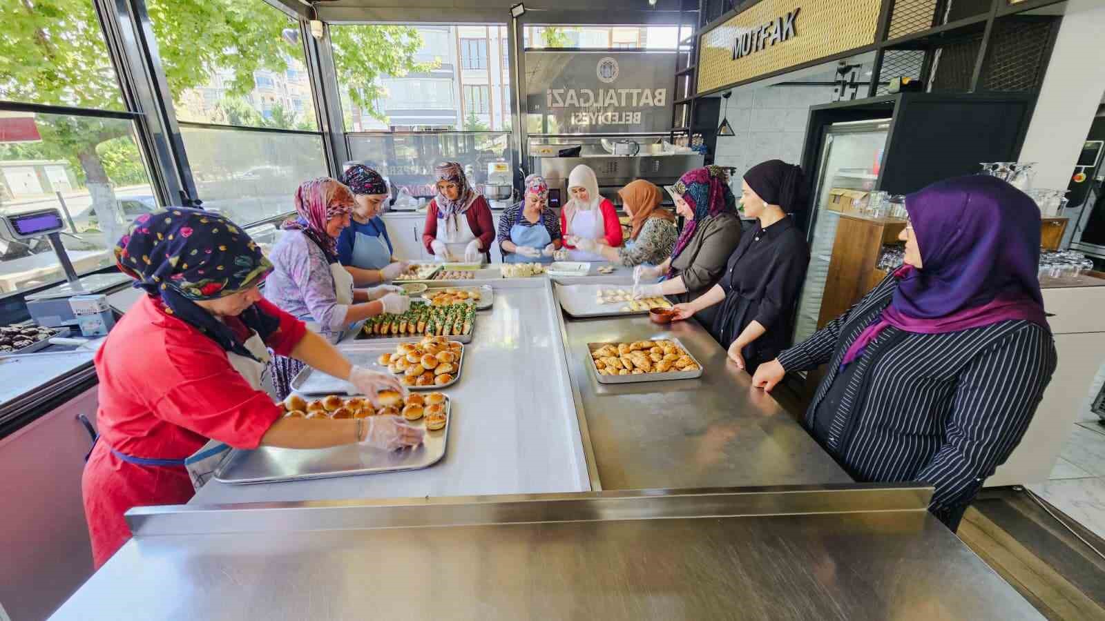 battalgazi-belediyesi-kadin-kooperatifi-trafik-park-ta-hizmet-vermeye-basladi
