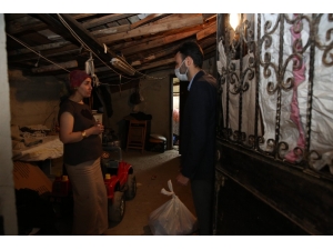 Çekmeköy’de Korona Virüs Tedbirleri Kapsamında Evden Çıkmayan Yaşlılara Yemek Hizmeti