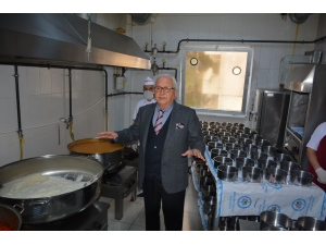 Kdz. Ereğli Belediyesi İhtiyaç Sahibi Evlere Yemek Dağıtıyor