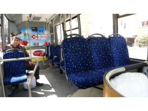 Niğde’de Market Ve Halk Otobüsleri Yoğunluk Yaşamıyor