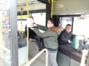 Düzce’de Otobüslere Dezenfektan Kutuları Yerleştirildi