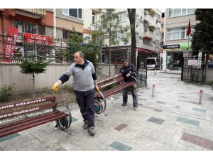 İlkadım’da Korona Virüsüne Karşı Banklar Söküldü