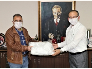 Başkan Çetin Akın’dan Meslek Odalarına Maske Yardımı