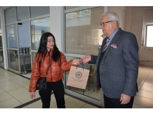 Posbıyık’tan Gazetecilere Virüsten Korunma Çantası