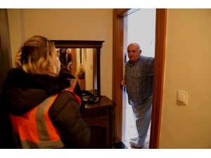 Evden Çıkamayan Vatandaşlar Mağdur Edilmedi