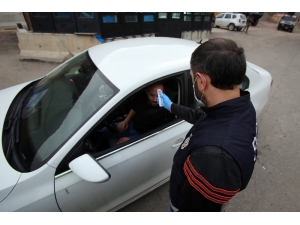 Gümüşhane’de Şehre Gelenlerin Ateşi Ölçülüyor