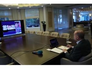 Cumhurbaşkanı Erdoğan: "Vatandaşlarımızdan Ricamız, Bir Müddet Zorunlu Haller Dışında Evlerinden Çıkmamaları"