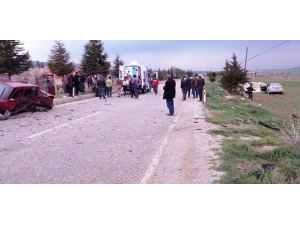 Denizli’de Trafik Kazası: 2 Yaralı