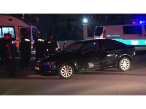 Başkent’te Seyir Halindeki Araca Pompalı Tüfekle Saldırı: 1 Yaralı