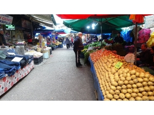 Bursa’nın Tarihi Pazarı Boş Kaldı