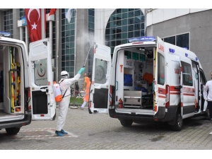 Ambulanslar Dezenfekte Ediliyor