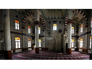 Yatsı Ezanı Ardından Dualar Okundu, Tekbirler Getirildi