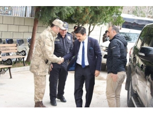 Ergani Belediyesine Kayyum Olarak Atanan Kaymakam Öztürk Göreve Başladı