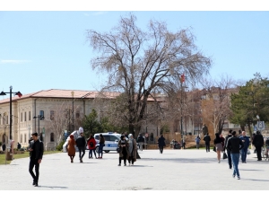 14 Gün Kuralına Uymayan 87 Kişiye 274 Bin Tl Para Cezası