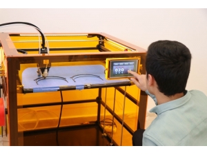 Kapadokya Teknopark Korona Virüs İle Mücadele Kapsamında Siperlik Üretiyor