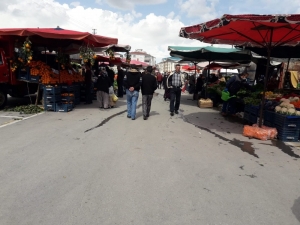 Develi’de Pazarcılar Da Hijyene Dikkat Ediyor