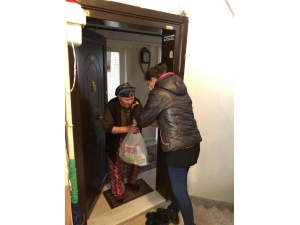 Halk Market’ten 60 Yaş Ve Üstüne Eve Teslim Hizmeti