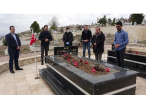 Gazeteci Meslektaşları İsmail Güneş Ve Arkadaşlarını Unutmadı