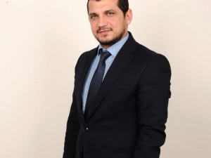 İş Adamı, Tonlarca Dezenfektanı Devlete Hibe Etti