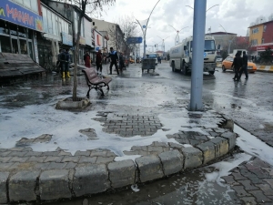 Çaldıran Belediyesinden Korona Virüsüne Karşı Dezenfekte Çalışması