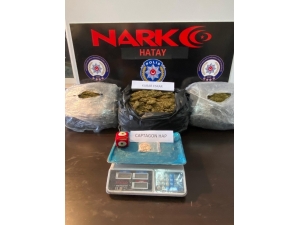 Portakal Kasaları Arasından 13 Kilogram Esrar Çıktı