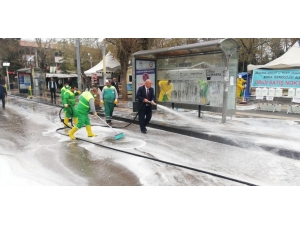 Adıyaman’da Cadde Ve Sokaklar Köpüklendi