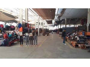 Salihli Pazarında Korona Sessizliği