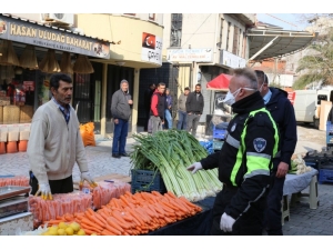 Edremit Körfezi’nin En Büyük Halk Pazarında Gıda Dışında Sergi Açılmasına İzin Verilmedi