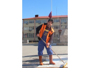 Halı Yıkamacısı İş Yerinde Ölü Bulundu