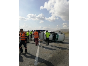 Kontrolden Çıkan Otomobil Takla Attı: 4 Yaralı