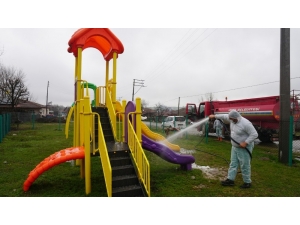 İzmit Belediyesi Akmeşe Ve Çevre Köyleri Dezenfekte Ediyor