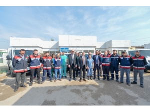 Büyükşehir’in Hayvan Nakil Araç Filosu Genişliyor