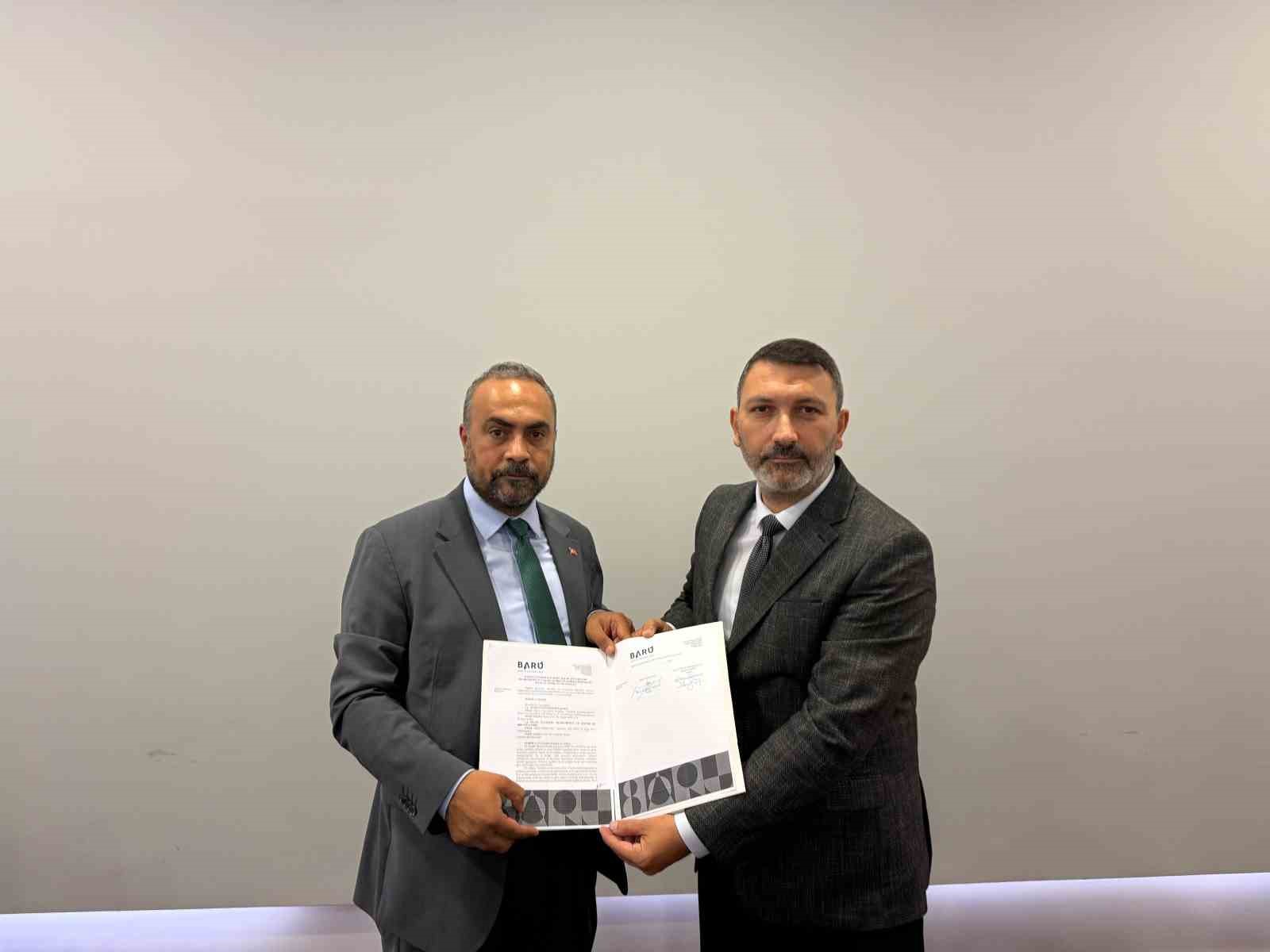 baru-ile-islam-ulkeleri-akademisyen-ve-yazarlar-birligi-arasinda-is-birligi-protokolu