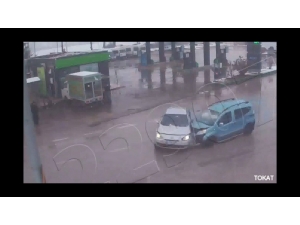 Korkutan Kaza Mobese İle Görüntülendi