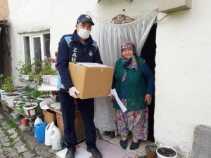 İş İnsanları Destekliyor Vefa Sosyal Destek Grubu Dağıtıyor